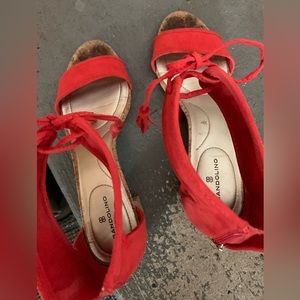 Bandolino red heels